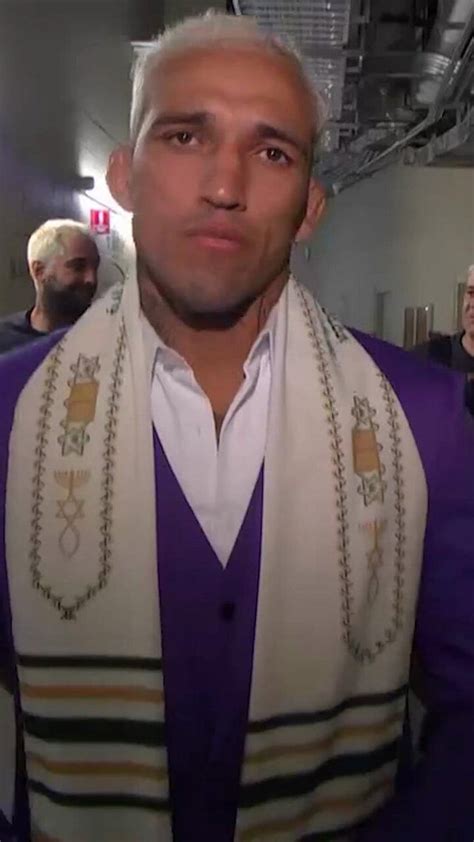 charles oliveira jew|UFC Fighter Charles Oliveira Arrives in Arena With a Jewish Tallis.